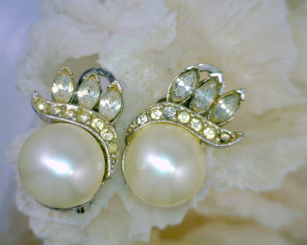 Marvella Faux Pearl and Rhinestones Clip-On Earrings 1950's Silver Tone Metal 12 mm Pearl 1/2 Inch Wide 1 Inch Long